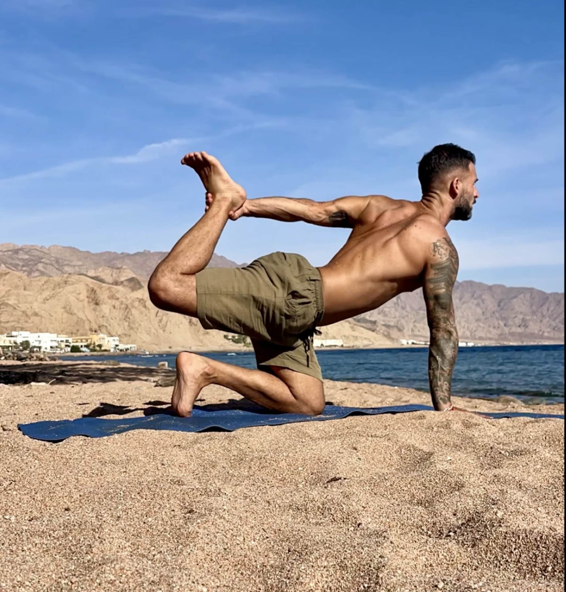 Cuerpo — Animal Flow, Yoga, Breathwork